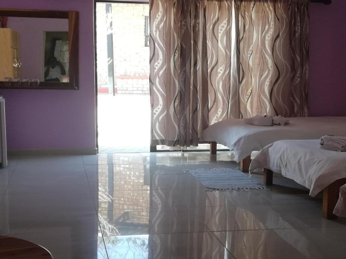 אוטג'ו The Farmhouse Boutique Guesthouse And Beergarden Cc חדר תמונה