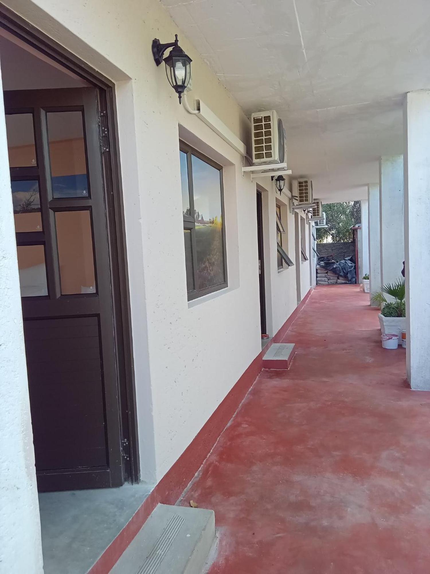 אוטג'ו The Farmhouse Boutique Guesthouse And Beergarden Cc מראה חיצוני תמונה