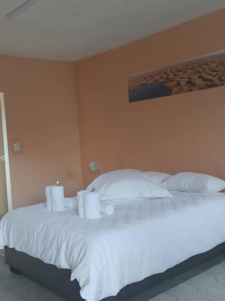 אוטג'ו The Farmhouse Boutique Guesthouse And Beergarden Cc מראה חיצוני תמונה