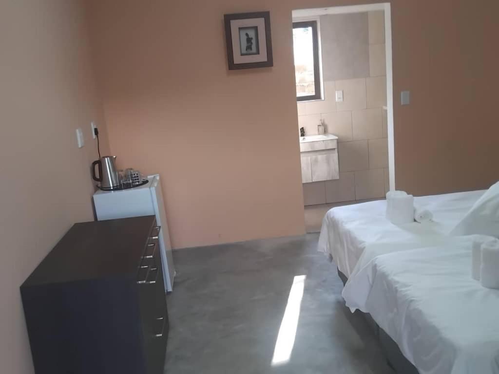 אוטג'ו The Farmhouse Boutique Guesthouse And Beergarden Cc מראה חיצוני תמונה